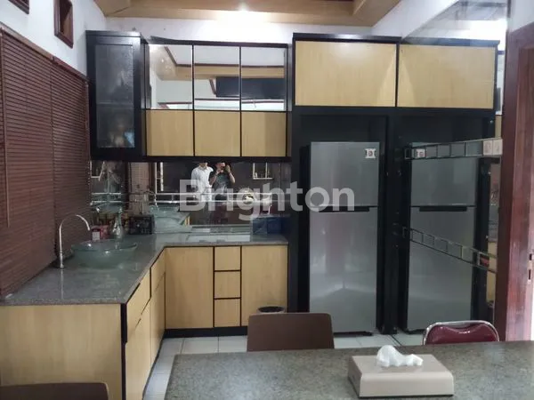 image RUMAH MEWAH  2 LANTAI DI JALAN JUANDA (3)