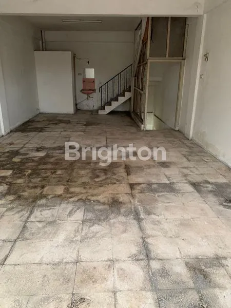 image RUKO 3.5LANTAI PUSAT BISNIS JALAN RAYA KEMBAR, PUCANG ANOM TIMUR, SURABAYA (4)