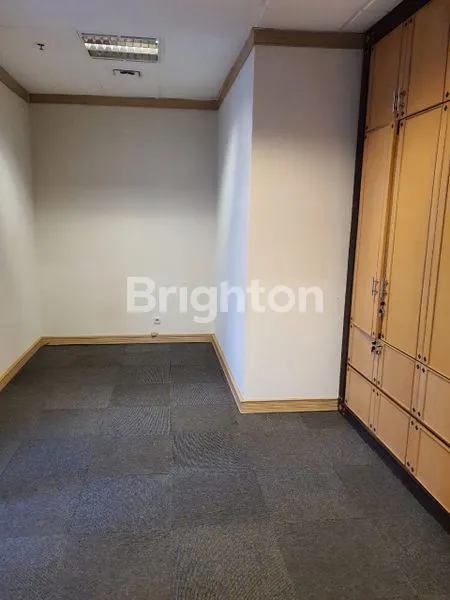 image OFFICE SPACE MENARA SUDIRMAN, CBD, JAKARTA SELATAN (8)