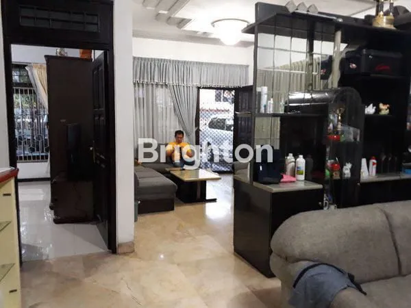 image RUMAH DI KERTAJAYA INDAH TENGAH SURABAYA  (1)