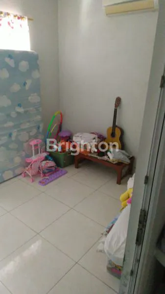 image DIJUAL CEPAT RUMAH CANTIK TERAWAT DAN SIAP HUNI (3)