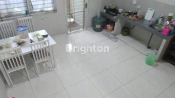image DIJUAL CEPAT RUMAH CANTIK TERAWAT DAN SIAP HUNI (4)
