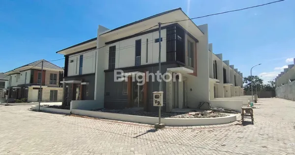 image RUMAH HOOK MINIMALIS MODERN GREENDLAND SIAP HUNI (2)