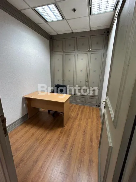 image OFFICE SPACE MENARA SUDIRMAN, CBD, JAKARTA SELATAN  (4)