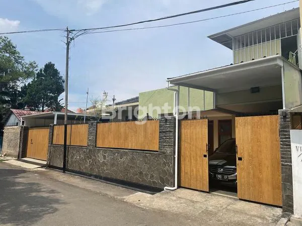 image RUMAH CANTIK 1.5 LANTAI DI ANTAPANI BANDUNG (4)
