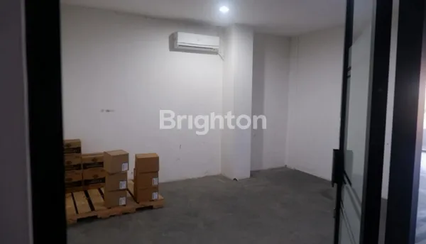 image SIAP PAKAI GUDANG DAN COWORKING SPACE RAYA LIDAH WETAN, MENGANTI (6)