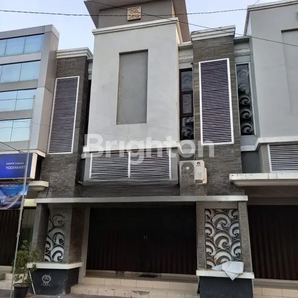 RUKO GRAND TLOGOADI, 2 LANTAI, HADAP UTARA , JL KEBON AGUNG, MLATI SLEMAN, YOGYAKARTA