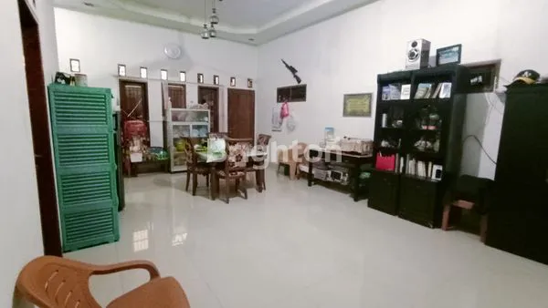 image RUMAH LUAS & STRATEGIS DI JAKARTA TIMUR (5)