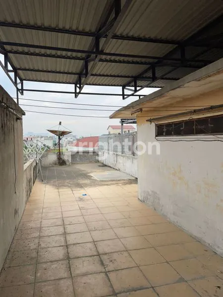 image RUMAH KOMPLEK (7)