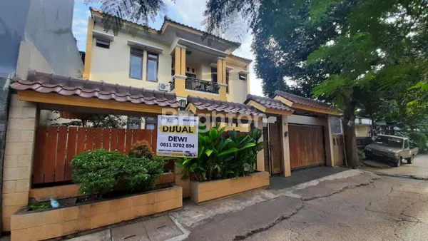 TURUN HARGA 1 M,RUMAH MEWAH TANAHNYA LUAS DI JATIKRAMAT JATIASIH BEKASI