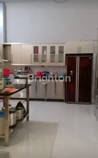 image RUMAH BAGUS BESAR DUA LANTAI SIAP HUNI DI CAWANG JAKARTA TIMUR (4)