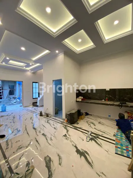 image RUMAH MEWAH 3 LANTAI VASTU JAKARTA GARDEN CITY CAKUNG JAKARTA TIMUR (2)