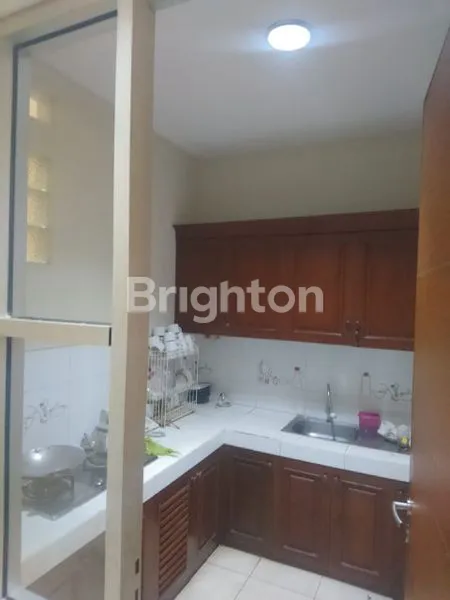 image RUMAH COCOK UNTUK KOS EXCLUSIVE DI KEMANG, BANGUNAN 2 LANTAI, LOKASI SANGAT STRATEGIS (8)