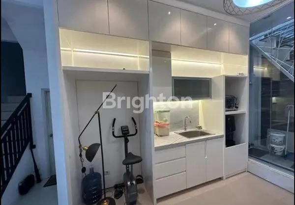 image DIJUAL CEPAT!! HUNIAN BAGUS DI PERUM WISATA SEMANGGI (3)