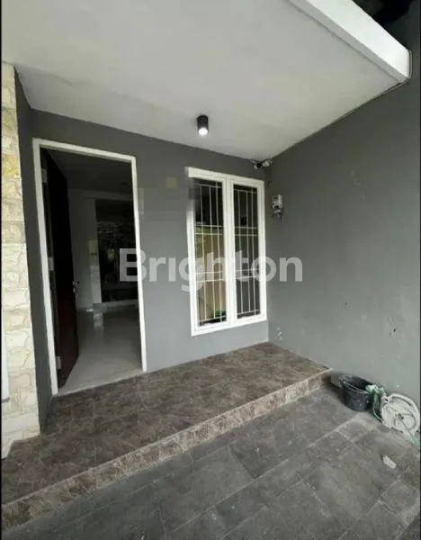 image DIJUAL CEPAT!! HUNIAN BAGUS DI PERUM WISATA SEMANGGI (4)