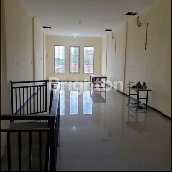 image RUKO RAYA LONTAR 3 LANTAI SIAP PAKAI (3)