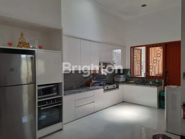 image RUMAH SEWA ISTIMEWA FULL FURNISHED FAJAR INDAH DEKAT JIH SOLO (7)