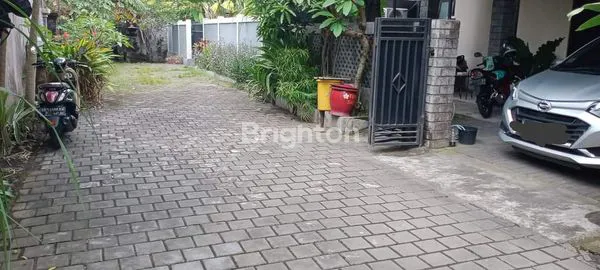 image RUMAH 2 LANTAI DIKAWASAN EXLUSIF YANG TENANG DI DENPASAR TIMUR (2)