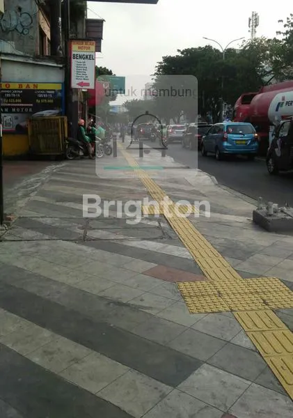 image RUKO BIRU 2 1/2 LT DEPOK (5)