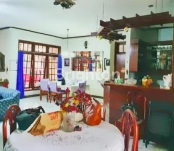 image RUMAH YANG STRATEGIS NYAMAN SIAP HUNI PANGKAL JATI JAKARTA SELATAN (5)