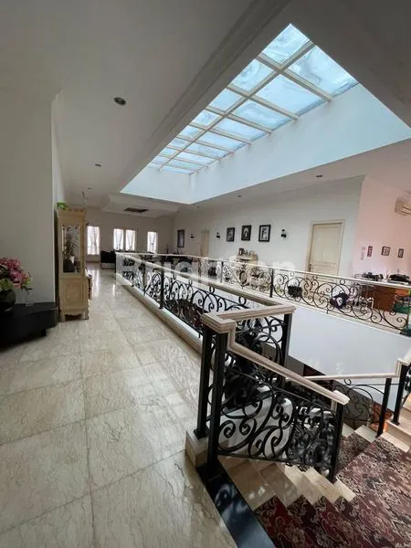 image RUMAH MEWAH (SEMI FURNISH) KONDSI TERAWAT - DIKAWASAN ELITE  PERUMAHAN TIRTA GOLF- BSD CITY (3)