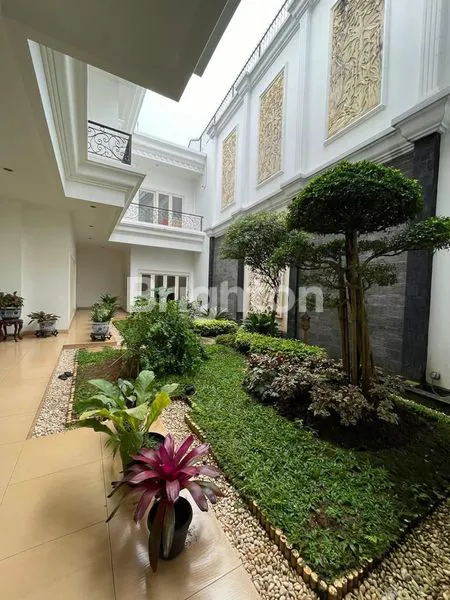 image RUMAH MEWAH (SEMI FURNISH) KONDSI TERAWAT - DIKAWASAN ELITE  PERUMAHAN TIRTA GOLF- BSD CITY (4)