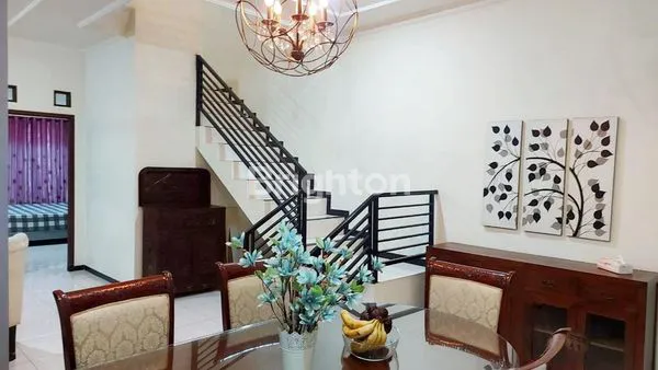 image RUMAH BAGUS MODERN 2 LT DI PUSAT KOTA MALANG (5)