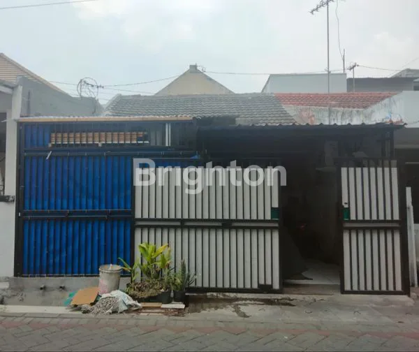 image RUMAH DARMO INDAH BARAT. SIAP HUNI. AREA NYAMAN, TENANG. MURAH. DEKAT MITRA KELUARGA SATELIT. (1)