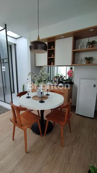 image RUMAH KONSEP OPEN SPACE SUPER LEGA DI PERUMAHAN ELIT  RANDUAGUNG SINGOSARI MALANG (5)