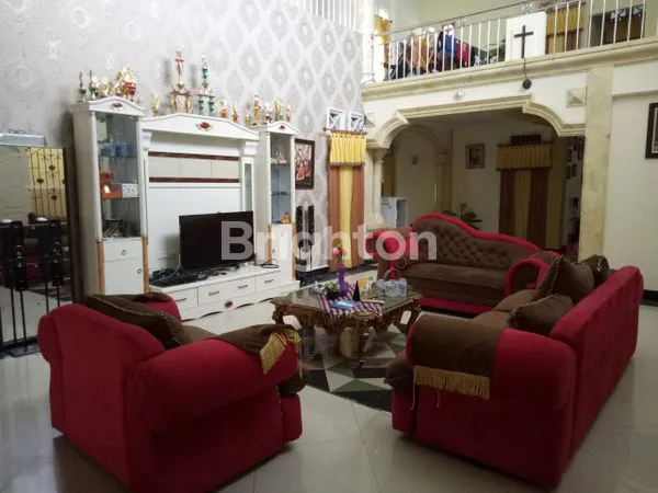 image RUMAH FULL FURNISHED LOKASI TENGAH KOTA PUSAT BISNIS DEKAT 2 MALL. (7)