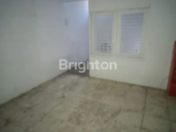 image RUANG UNTUK USAHA DI JALAN JEND SUDIRMAN SEMARANG (3)