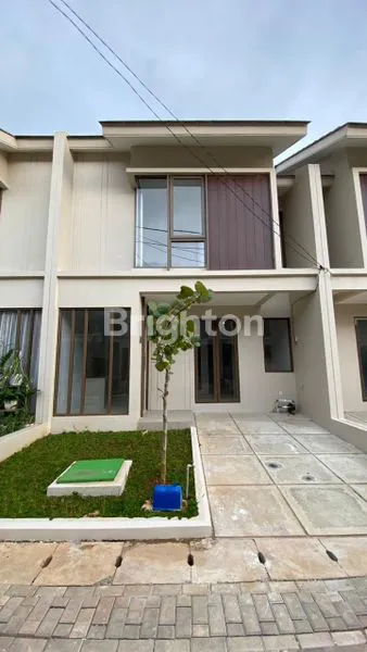 image RUMAH 2 LANTAI DEKAT STASIUN CISAUK SPRINGHILL YUME LAGOON, TANGERANG (1)