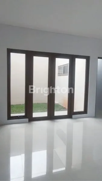 image RUMAH 2 LANTAI DEKAT STASIUN CISAUK SPRINGHILL YUME LAGOON, TANGERANG (2)