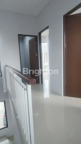 image RUMAH 2 LANTAI DEKAT STASIUN CISAUK SPRINGHILL YUME LAGOON, TANGERANG (4)