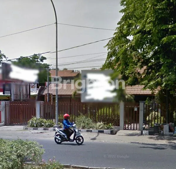 image STRATEGIS, RAYA TENGGILIS HANYA 18JT-AN / METER. RAYA KOMERSIAL LANGKA, BISA DIBANGUN TIGA RUKO, JUAL RUMAH USAHA DI RAYA TENGGILIS DEKAT UBAYA, METROPOLIS, SHELL, ALFAMIDI DAN LAIN2. DEKAT JEMURSARI, AHMAD YANI, KENDANGSARI. (1)