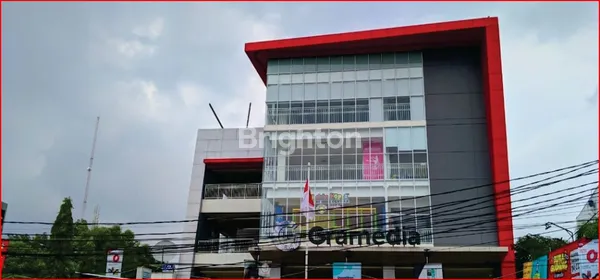 GEDUNG 3 LANTAI DI LOKASI STRATEGIS KOTA CIREBON DAN SIAP DIGUNAKAN