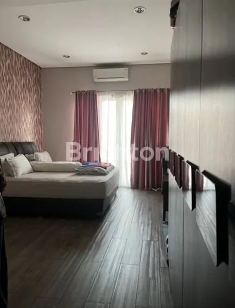 image RUMAH 3 LANTAI GADING INDAH UTARA, 4+1 KT/KM, HADAP TIMUR (2)