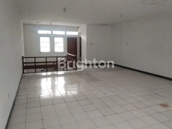 image RUKO BAGUS 2 LANTAI SIAP PAKAI DI METRO SOEKARNO HATTA BANDUNG (2)