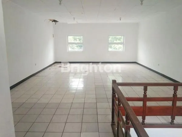 image RUKO BAGUS 2 LANTAI SIAP PAKAI DI METRO SOEKARNO HATTA BANDUNG (4)