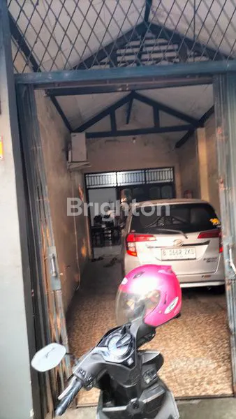 image HUNIAN LANTAI 1 DI TEPI JALAN BESAR DI TANAH BARU  (4)