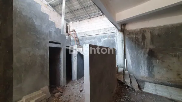 image RUKO KOMERSIAL 2 LANTAI TAMBUN, LOKASI BISNIS MENGUNTUNGKAN (5)