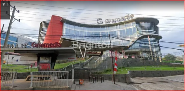 GEDUNG 3 LANTAI DI LOKASI STRATEGIS KOL BURLIAN PALEMBANG