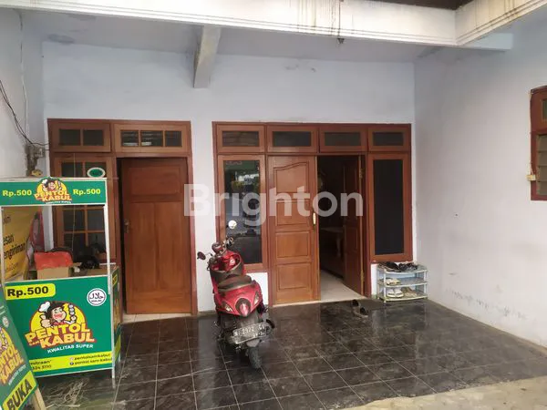 image RUMAH USAHA PINGGIR JALAN RAYA POLOWIJEN KOTA MALANG (2)