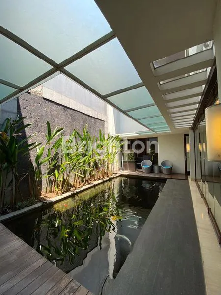 image RUMAH LUXURY SIAP HUNI FASILITAS MEWAH DI MEKAR WANGI (4)