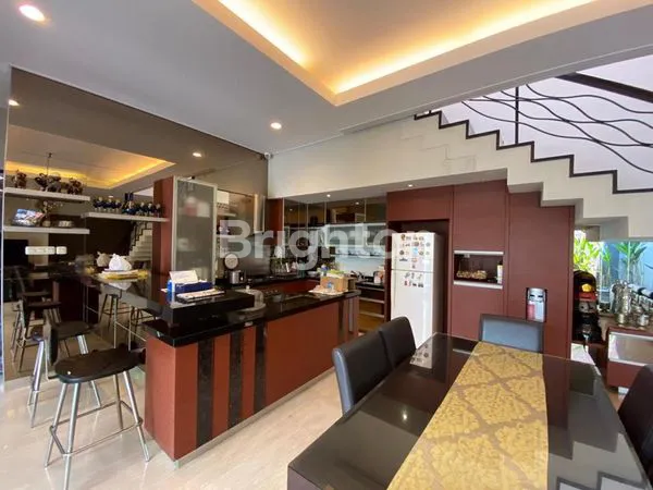image RUMAH LUXURY SIAP HUNI FASILITAS MEWAH DI MEKAR WANGI (5)
