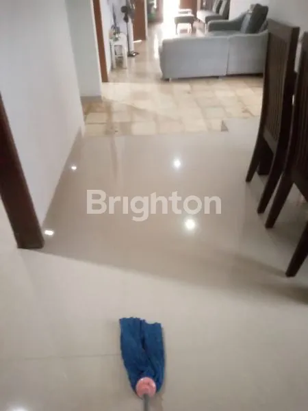 image RUMAH CANTIK DEKAT  KAMPUS UI DEPOK (2)