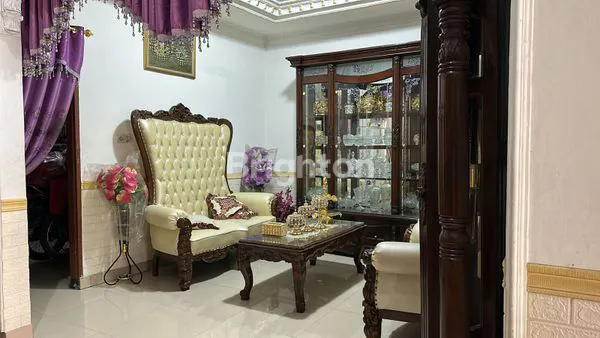 image RUMAH 2 LANTAI + 3 KIOS AKTIF, HADAP JALAN DI KEMBANGAN JAKARTA BARAT (2)