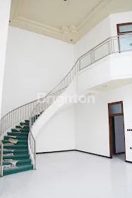 image RUMAH MEWAH 400M² LB DEKAT UNAIR (2)