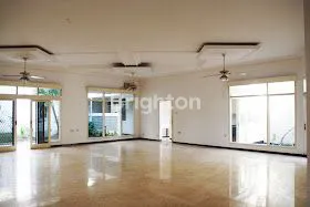 image RUMAH 1 LT DI JL DARMO PERMAI SELATAN SURABAYA (1)
