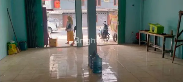 image RUKO AREA PINGGIR JALAN DI CIPUTAT (2)